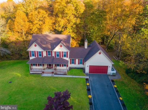 368 Millstream Rd, Upper Freehold Township, NJ 08514-2407