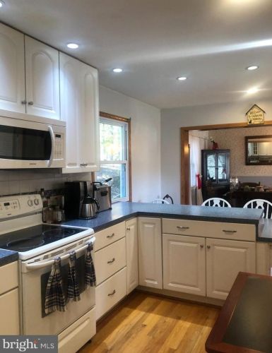 2890 Spg Lk Dr, Davidsonville MD 21035-1230 exterior