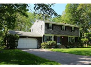 20 Wendy Dr, Bristol, RI 02809-4026