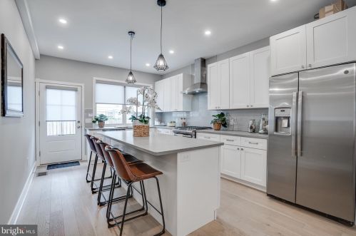 517 Mckean St, Philadelphia PA  19148-2530 exterior