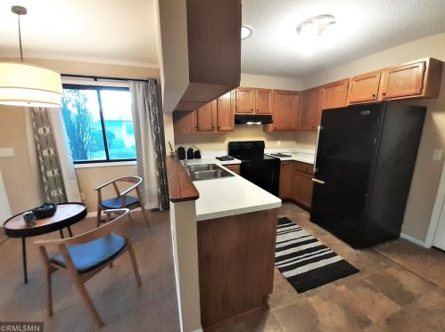 1573 Helmo Ave, Saint Paul MN  55128-5534 exterior