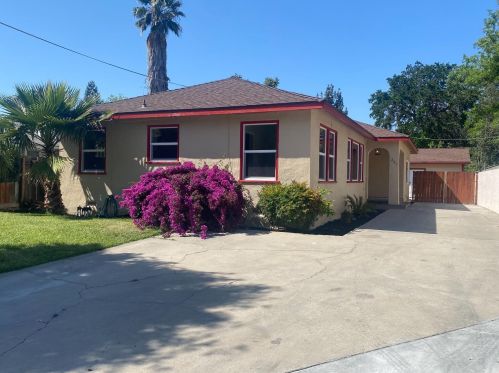 221 Walden St, Modesto, CA 95354-2636