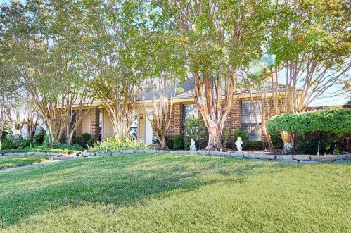 3106 Glenview, Carrollton TX  75007-2714 exterior