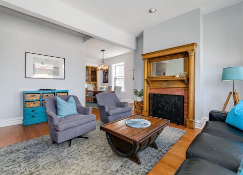803 Newport Ave, Chicago, IL 60657-2310