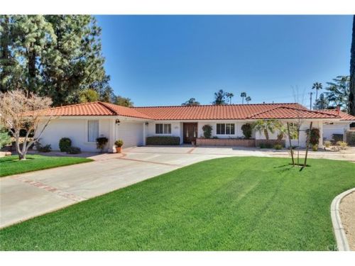 30841 Alta Mira Dr, Redlands, CA 92373-7401