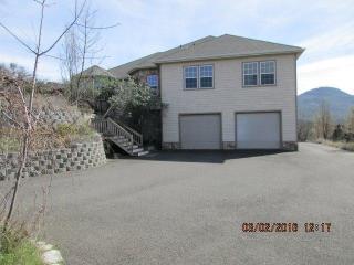 4030 Dry Creek Rd, Medford, OR 97504-9716