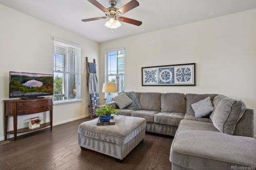 14744 Crestridge Dr, Aurora CO 80015-4207 exterior