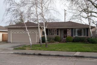 102 Benson Dr, Lodi, CA 95242-3243