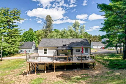 3 Hill St, Tilton, NH 03276-1610