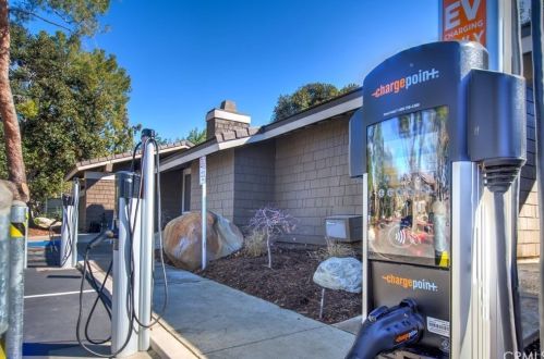 117 Streamwood, Irvine CA  92620-1946 exterior