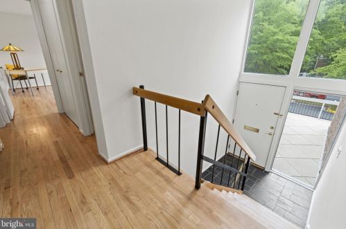 11527 Hickory Cluster, Herndon, VA 20190-3602
