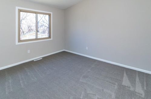 4392 Cinnamon Ridge Trl, Saint Paul MN  55122-3324 exterior