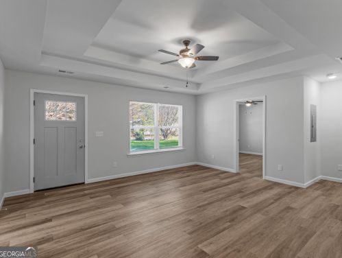 83 Skyland Dr, Locust Grove, GA 30248-3846