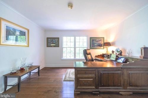 19 Walker Dr, Princeton NJ 08540-2324 exterior