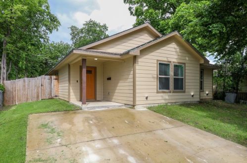2914 Britton Dr, Dallas, TX 75216-4404