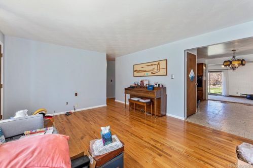 8345 Costilla Pl, Englewood CO 80112-1332 exterior