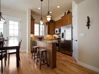 1935 Pearl St, Denver CO  80210-4040 exterior