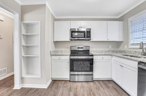 1555 Mountain View Cir, Conyers GA  30012-4023 exterior