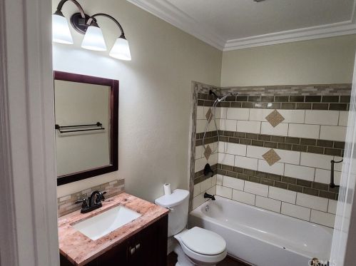 3893 Beechwood Pl, Riverside CA  92506-1117 exterior