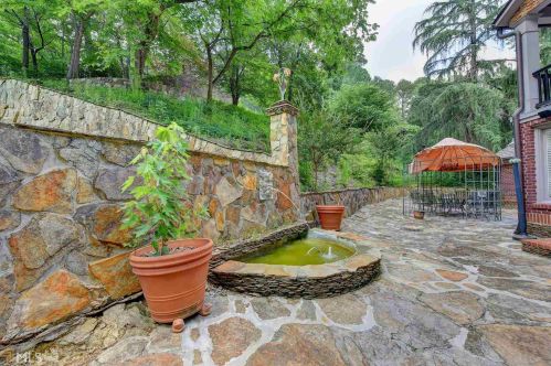 741 Club Ln, Marietta, GA 30067-4662
