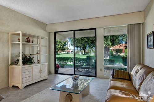 76 Sunrise Dr, Rancho Mirage, CA 92270-3879