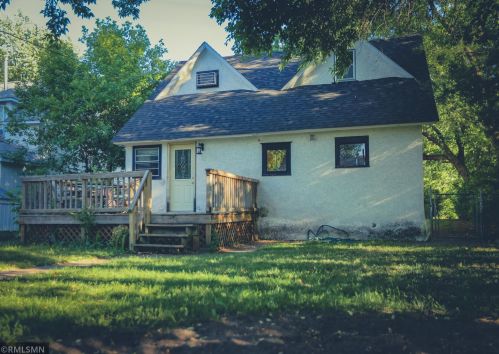 1113 Pine St, Brainerd, MN 56401-4241