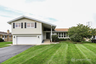 487 Atwood Ct, Elmhurst, IL 60126-4604