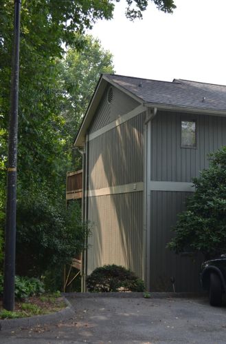 422 Windswept Dr, Asheville, NC 28801-4214