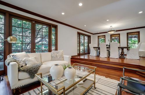 60 Las Casas Dr, San Rafael, CA 94901-2357