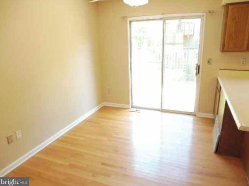 9067 Pickwick Village Ter, Silver Spring MD  20901-3882 exterior