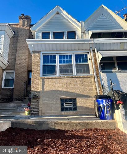 7136 Marsden St, Philadelphia, PA 19135-1236