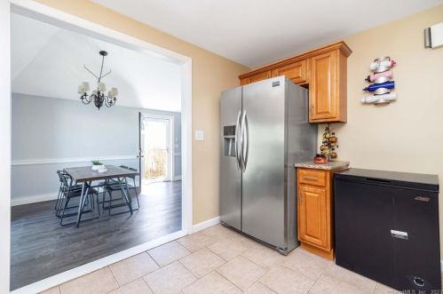16 Charter Rd, Ellington CT  06029-4224 exterior