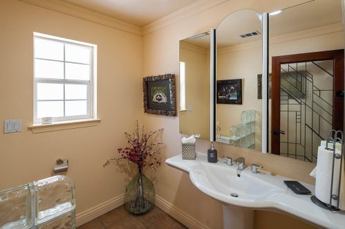 10140 Olympic Blvd, Truckee CA  96161-1701 exterior