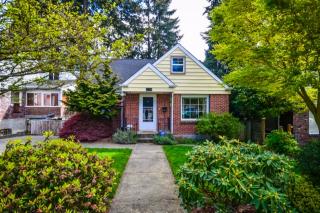 519 Harvard Ave, Tacoma, WA 98466-7112