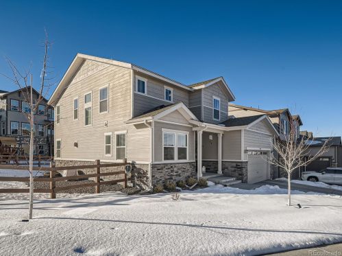 7957 Jamestown Ct, Aurora, CO 80016