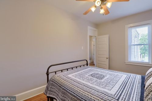 624 Pne St, Lancaster PA  17603-2824 exterior