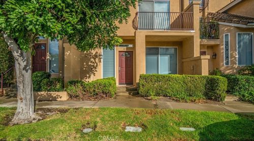 1055 Positano Ave, Anaheim CA  92808-1541 exterior