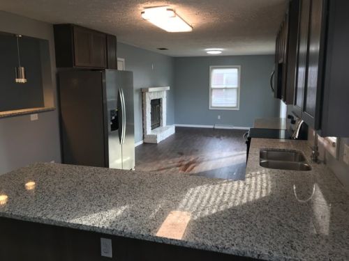9364 Haverstick Rd, Indianapolis, IN 46240-1318