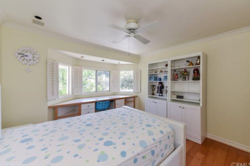 15 Sunrise, Irvine CA  92603-3719 exterior