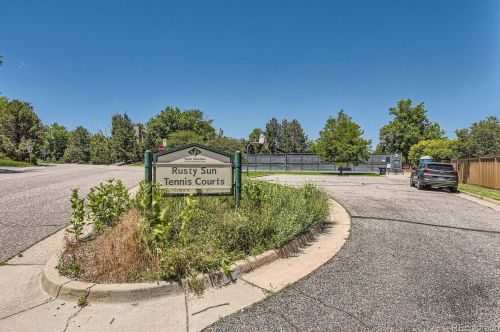 8224 Niagara Ct, Englewood CO 80112-1011 exterior