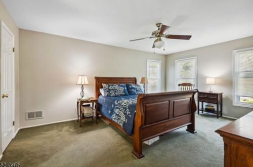5 Colonial Ct, Dover NJ  07869-4133 exterior