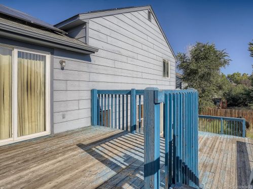 5224 Dearborn St, Denver CO 80011-6922 exterior