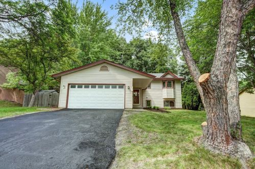 4814 Natchez Ln, Prior Lake, MN 55378-2636