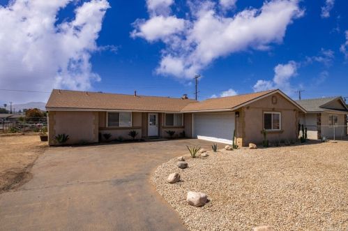 1206 River Dr, Norco, CA 92860-1329