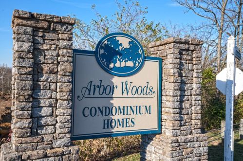 4931 Arbor Woods Ct, Cincinnati OH  45248-1697 exterior