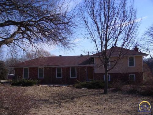 3720 Shawnee Heights Rd, Tecumseh, KS 66542-9021