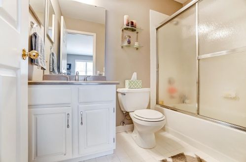 2112 Alpine Pl, Cincinnati OH  45211-3528 exterior