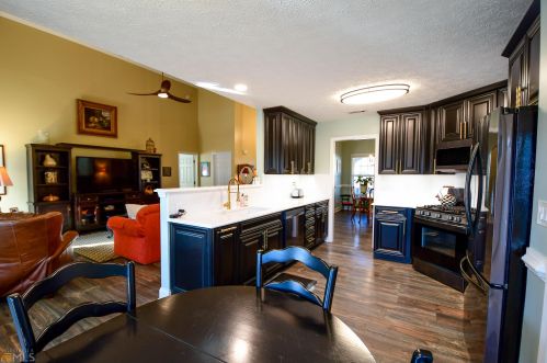 245 Creekside Cir, Hampton GA  30228-5582 exterior