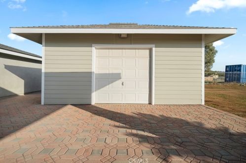 8538 Red Mesa Dr, Riverside CA  92509-3272 exterior