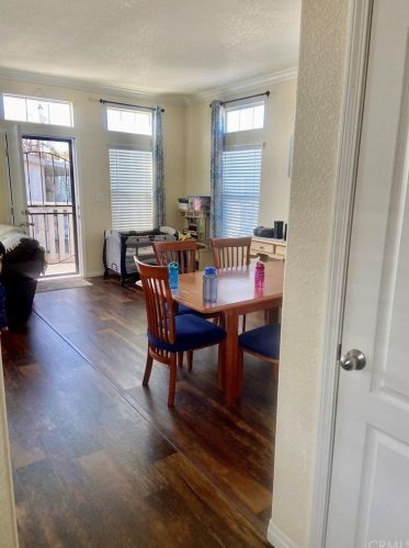 7652 Garfield Ave, Huntington Beach CA  92648-2023 exterior